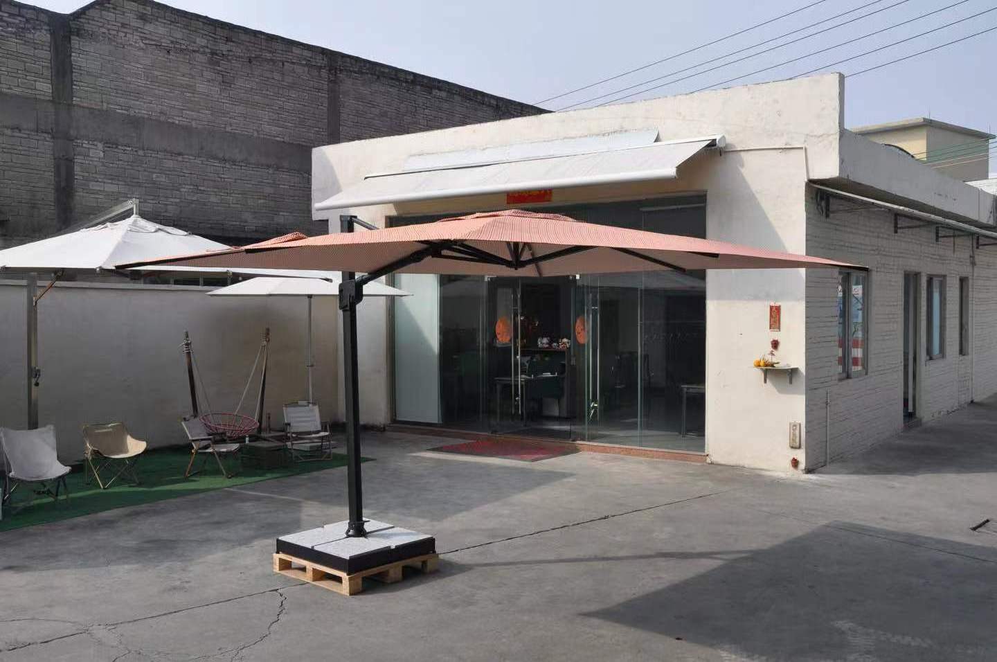 Zeen Outdoor Furniture Custom Size Sun Parasol Umbrella Sun Outdoor Shade Large Garden Umbrella