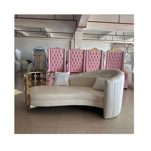 Luxury Romantic Comfortable Gold White 2 Seater Wedding Stage Sofa For Bride And Groom