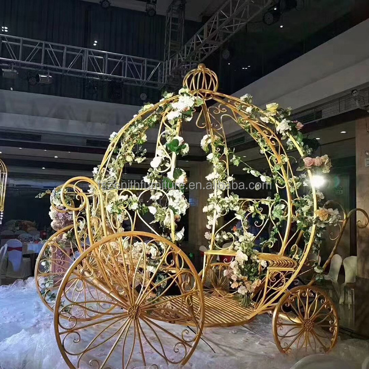 Factory price white metal iron pumpkin carriage for wedding decoration