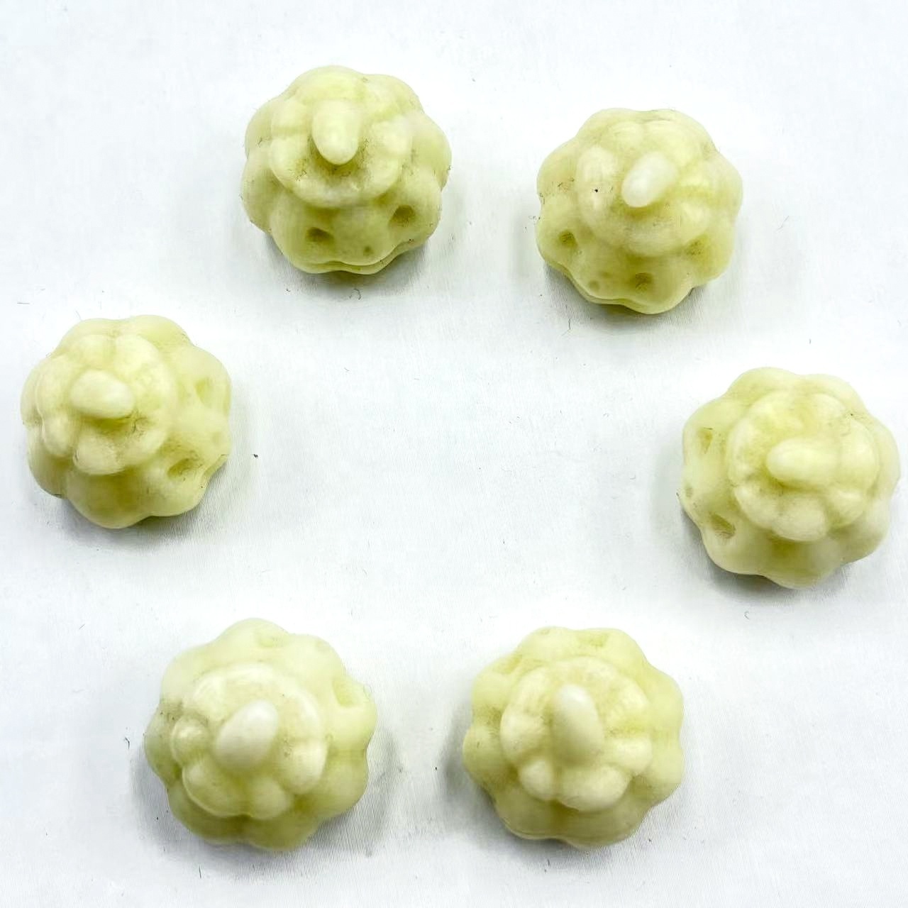 Wholesale Natural Crystal Caved Polished Mini Lemon Jade Crystal Pumpkin Caving For Halloween Gifts