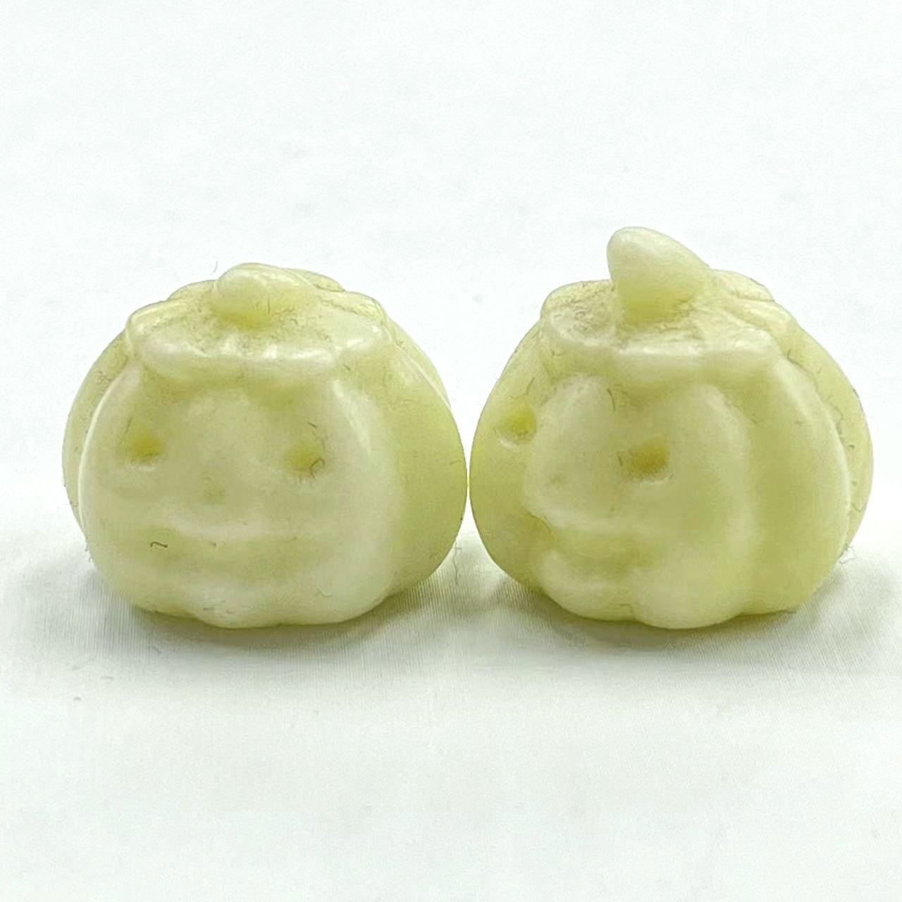 Wholesale Natural Crystal Caved Polished Mini Lemon Jade Crystal Pumpkin Caving For Halloween Gifts