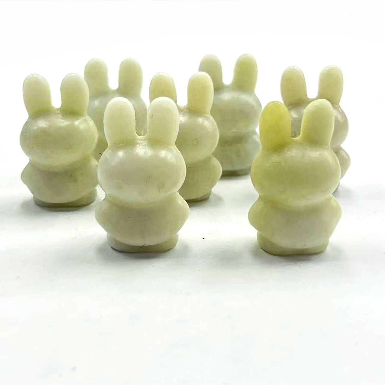 Wholesale Natural Crystal Carving Polished Mini Lemon Jade Crystal Rabbit For Halloween Gifts