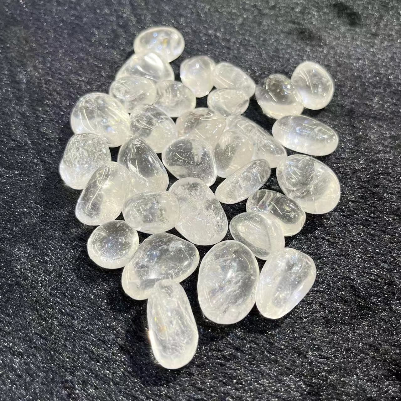 Wholesale Gemstone Polished Healing Crystals Clear Quartz tumbled Chakra Stones for fengshui