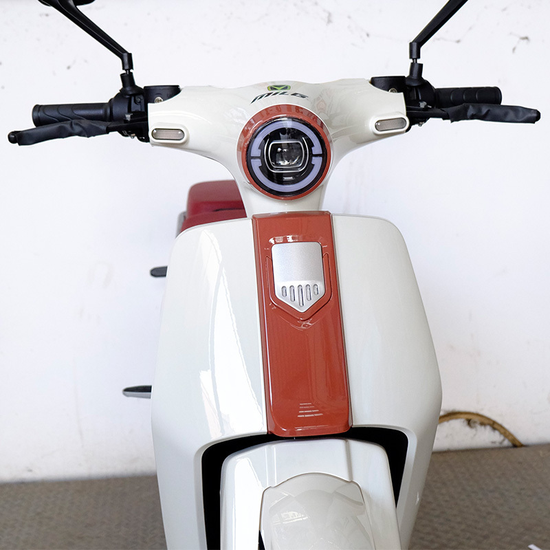 electric coffee racer moped electric scooter 90 km niu electric moped charger