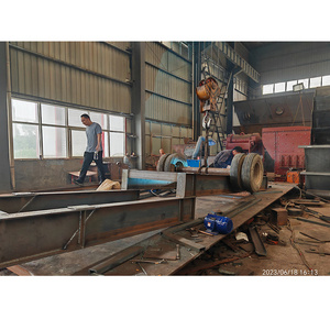 2024 Zhengzhou cheap price mining equipment/mobile ore rock stone crusher machine/mini used mobile jaw crusher price