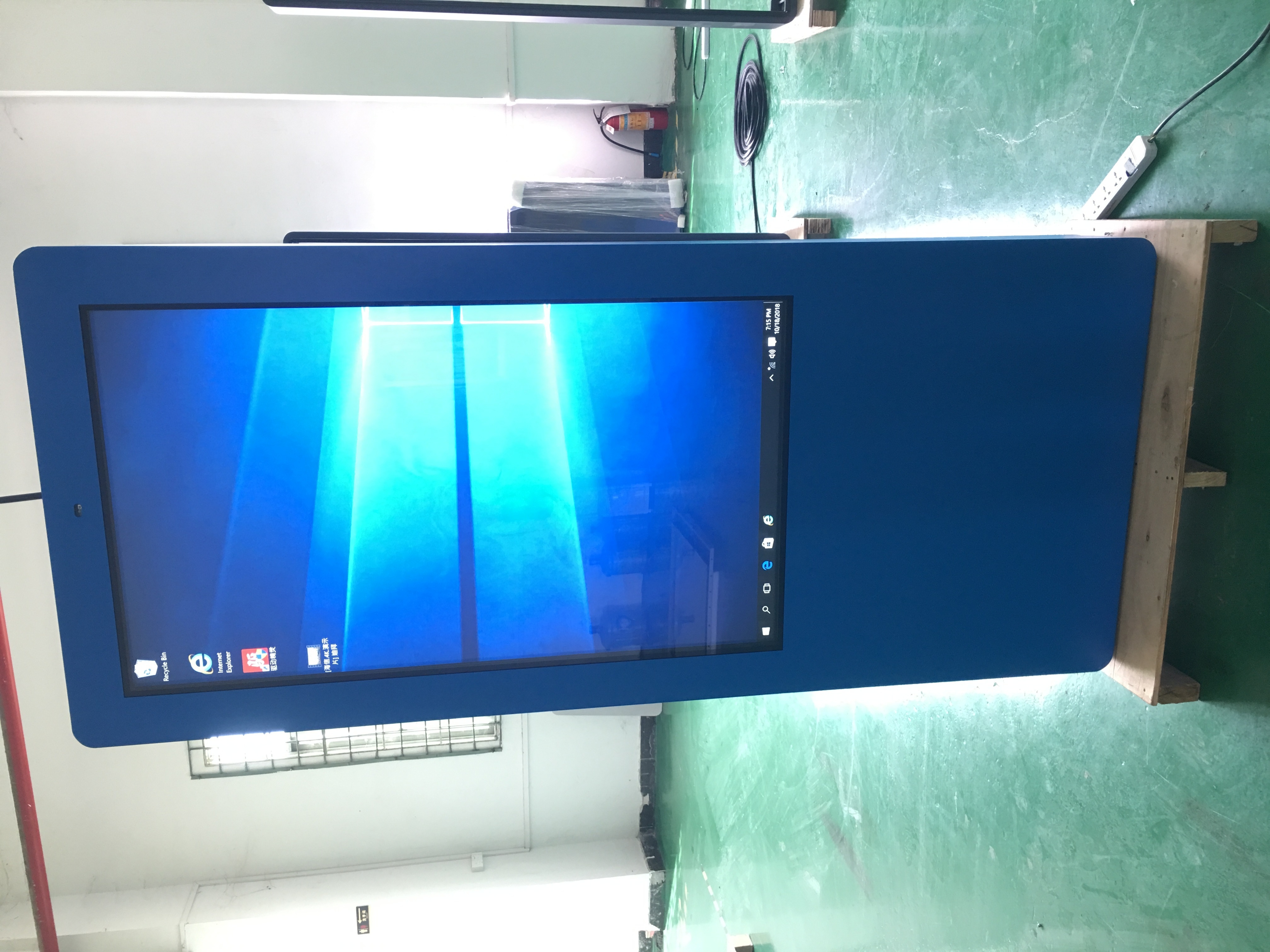 android tablet display stretch lcd bar shelf video strip display 24 36 48 inch shelf lcd bar menu display board Digital Signage