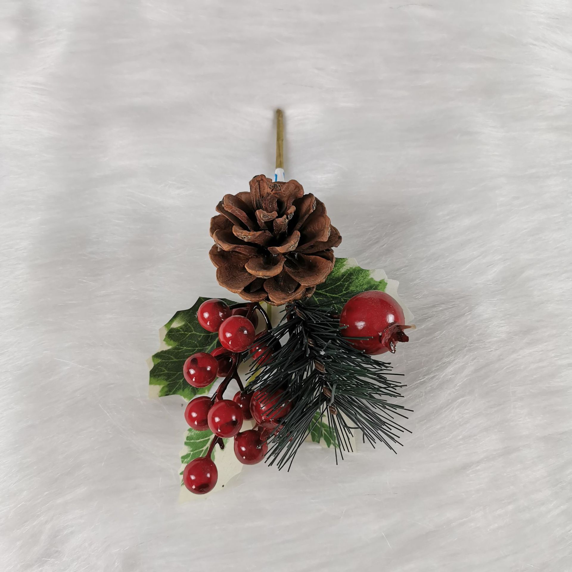 E811 Wholesale navidad red berry branches snow pine spray artificial christmas tree floral spray picks for christmas decoration