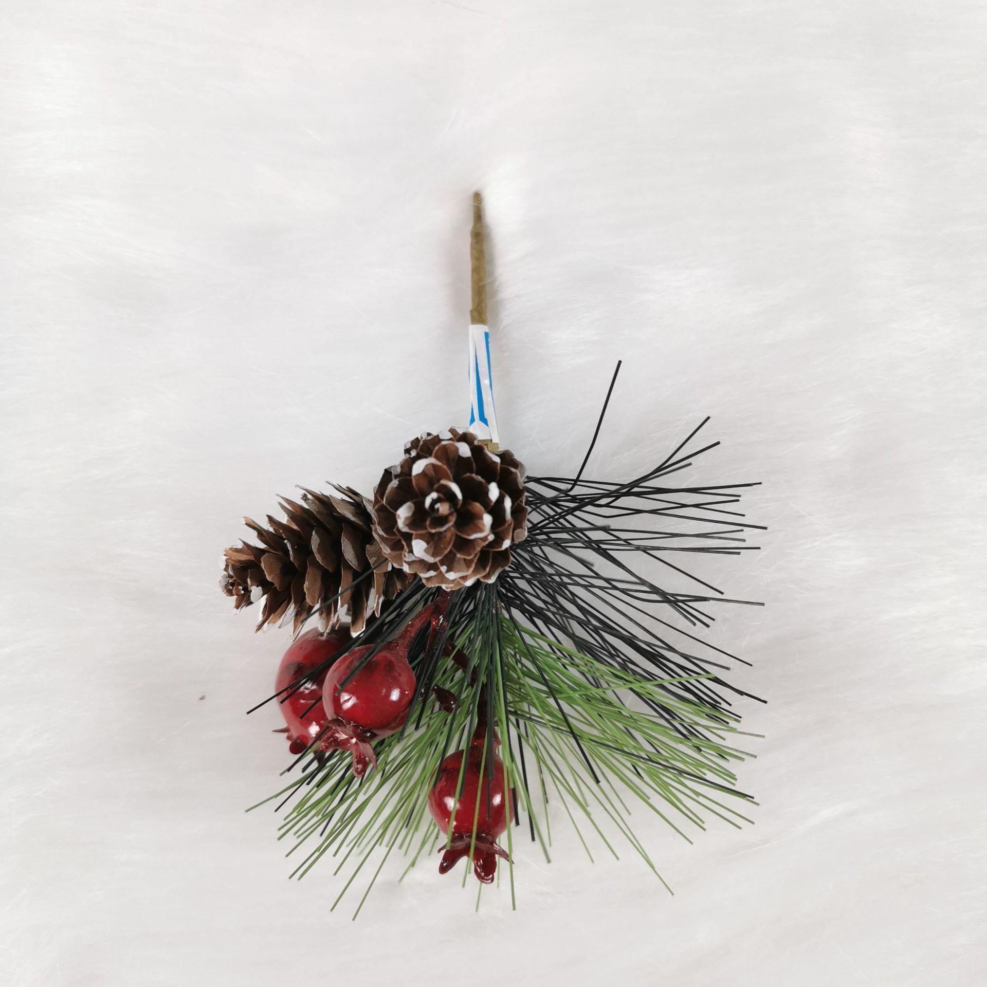 H9-2 Artificial Christmas Red Berry Picks, Faux Pine Branches  Berries Red Berry Pine Cones Branch for Christmas Decor