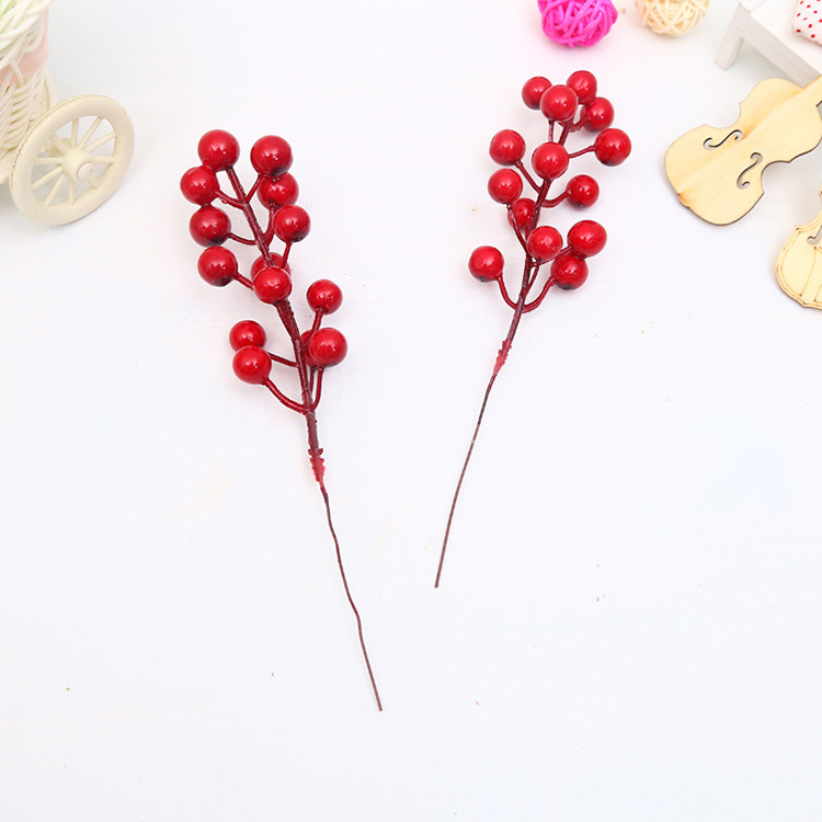 E07395 Wholesale Christmas Tree Materials Foam Red Holly Berries Artificial Branch Berry Branch for Home Mall Festival Decor