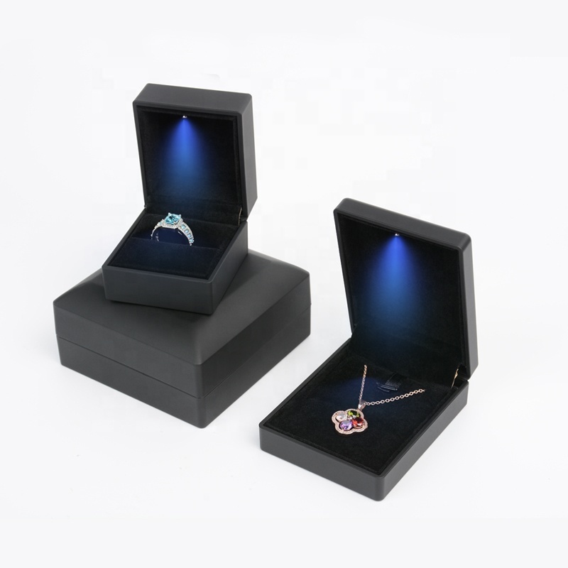 Luxury Wedding Gift Case Plastic Set Leather Diamond Pendant Ring Bangle Package Jewellery Jewelry Packaging Box With Led Light