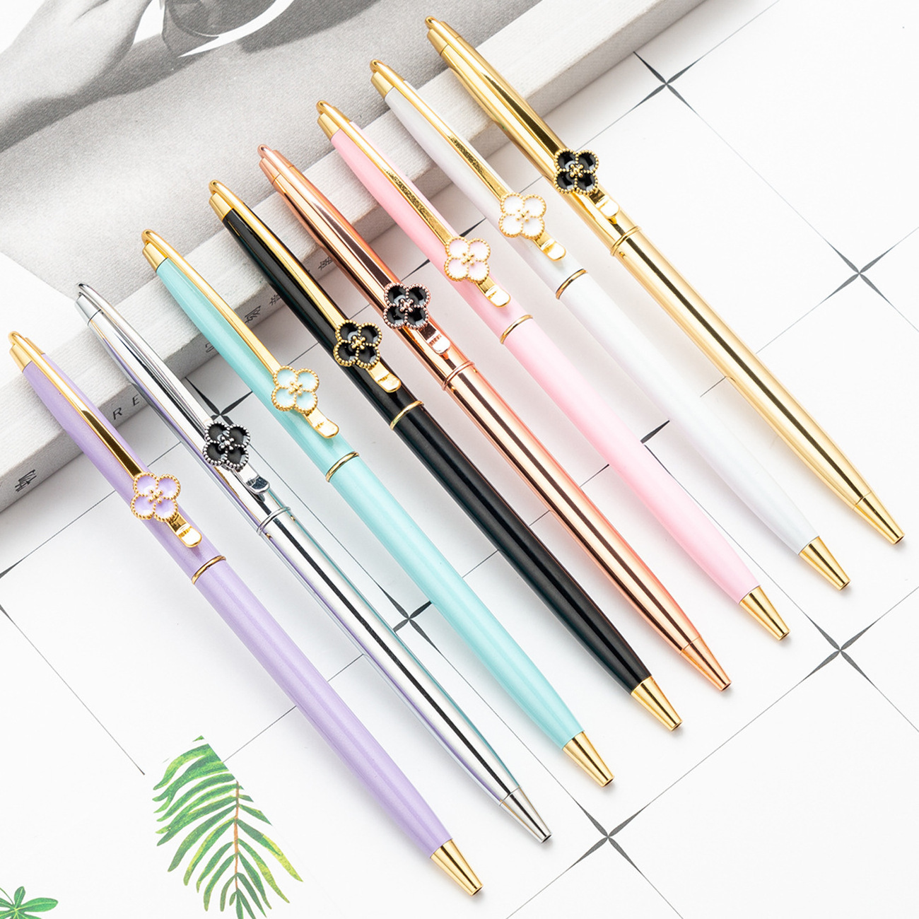 Novelty Metal Four Leaf Clover Clip Ballpoint pen Elegant Stainless Steel Pen with Clover Clip Slim & Lightweight for Women