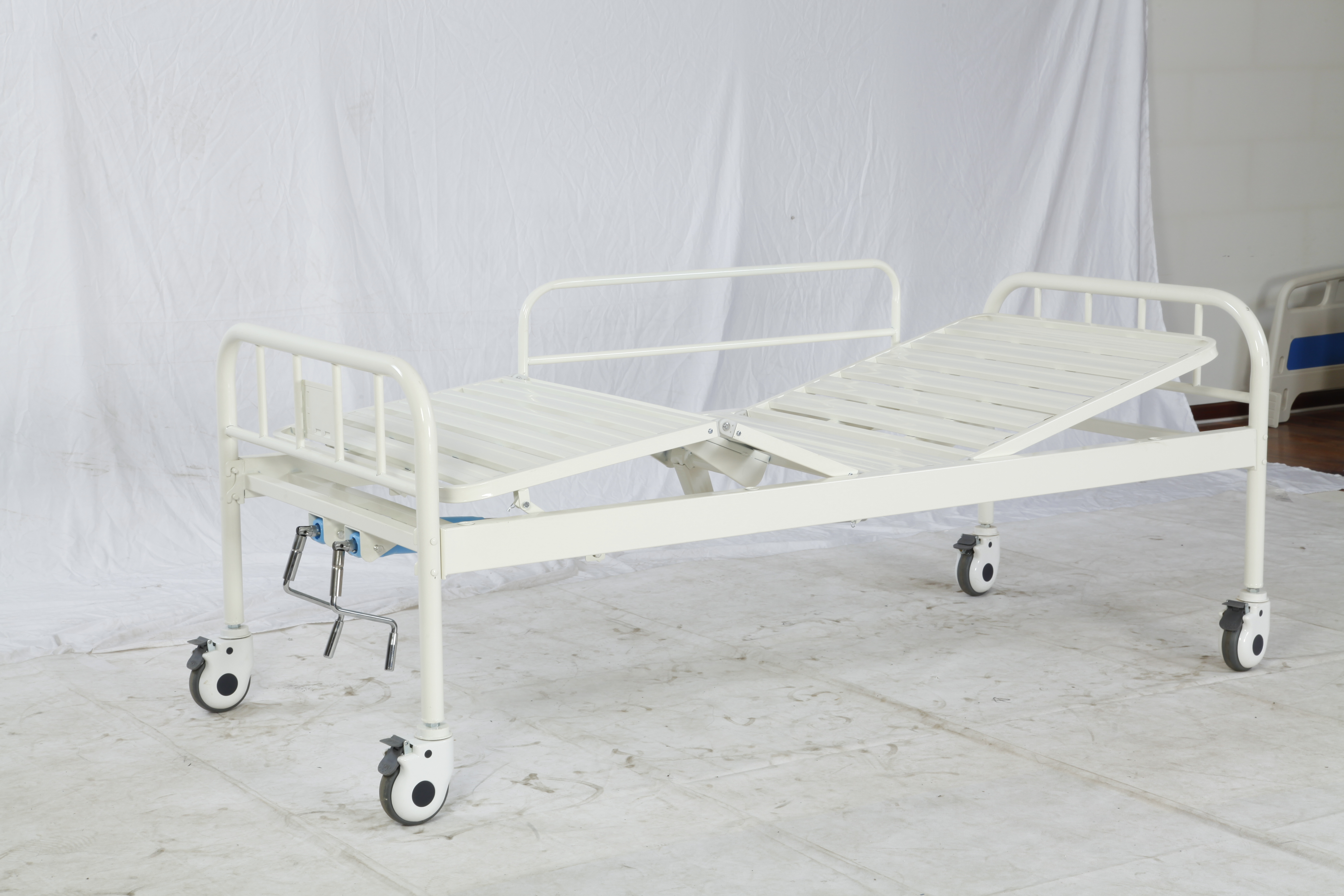 A-9-2 FUDA  Factory carbon steel Side rail 2 Function Foldable Patient Nursing Hospital Beds Price