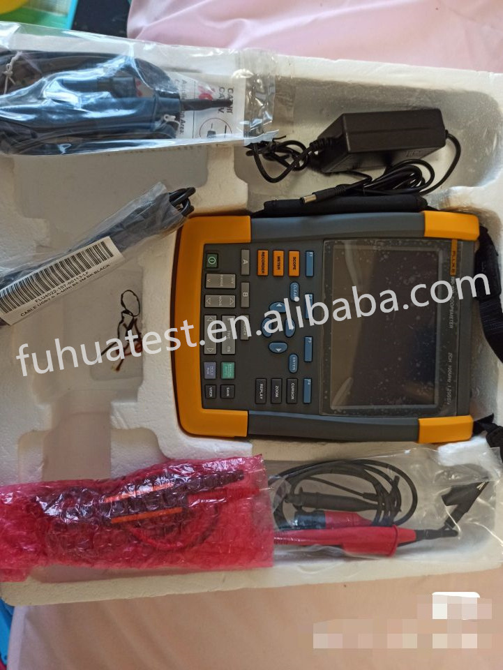 FLUKE 190-102 ScopeMeter Handheld Oscilloscope USED