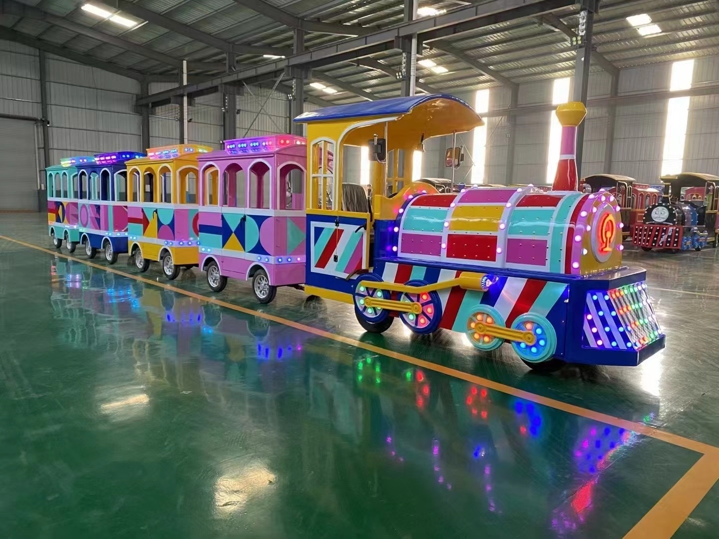 Christmas Amusement park rides off road shopping mall sightseeing indoor outdoor Electric Battery Trackless Train for Kids Adult