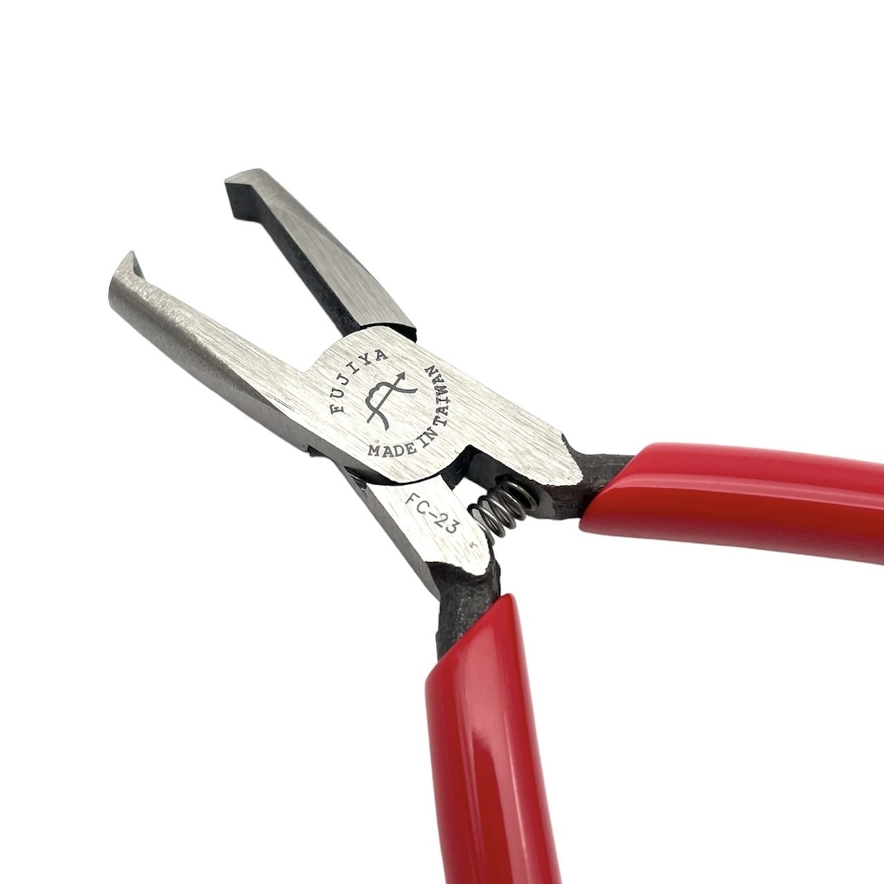 Professional S55C High Carbon Steel Flat Cutting Pliers with Smooth Jaw Surface Sprue Model L PVC Coated Handle Spring Function