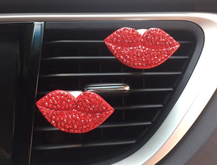 Diamond Sexy Mouth Car Air Freshener Perfume Outlet Clip Air Condition Vent Smell Decor For Women Girl Car Styling