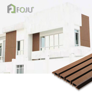 House Exterior Black/White Fluted Composite Wpc Wall Panel Outdoor Siding Board Eco-Friendly Panel Building WPC Wall Cladding