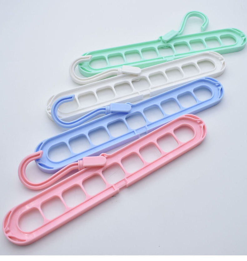 2022 Wholesale 9 holes 360 Rotating plastic clothes hangers closet organizer Space Saving Hanger Multi-port clothing rack