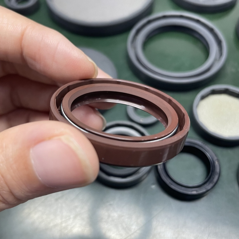 FBK High quality	 water pump seal TC FKM 30*40*7 oil seal rubber oil seal manufacturer