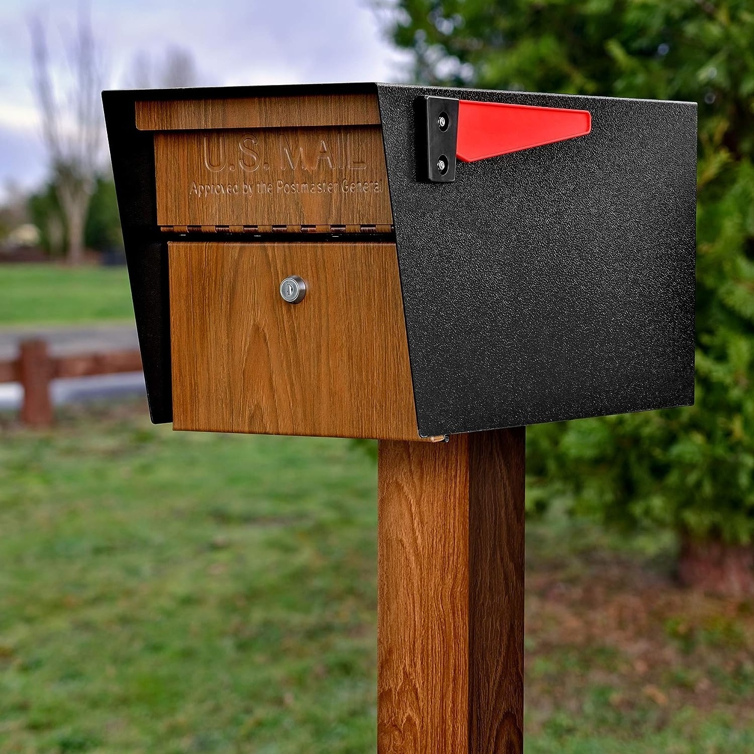 Wood Grain Mailbox Post Stand Black Powder Coated Mail Box Post Kit Outdoor Surface Mount Steel Post Stand