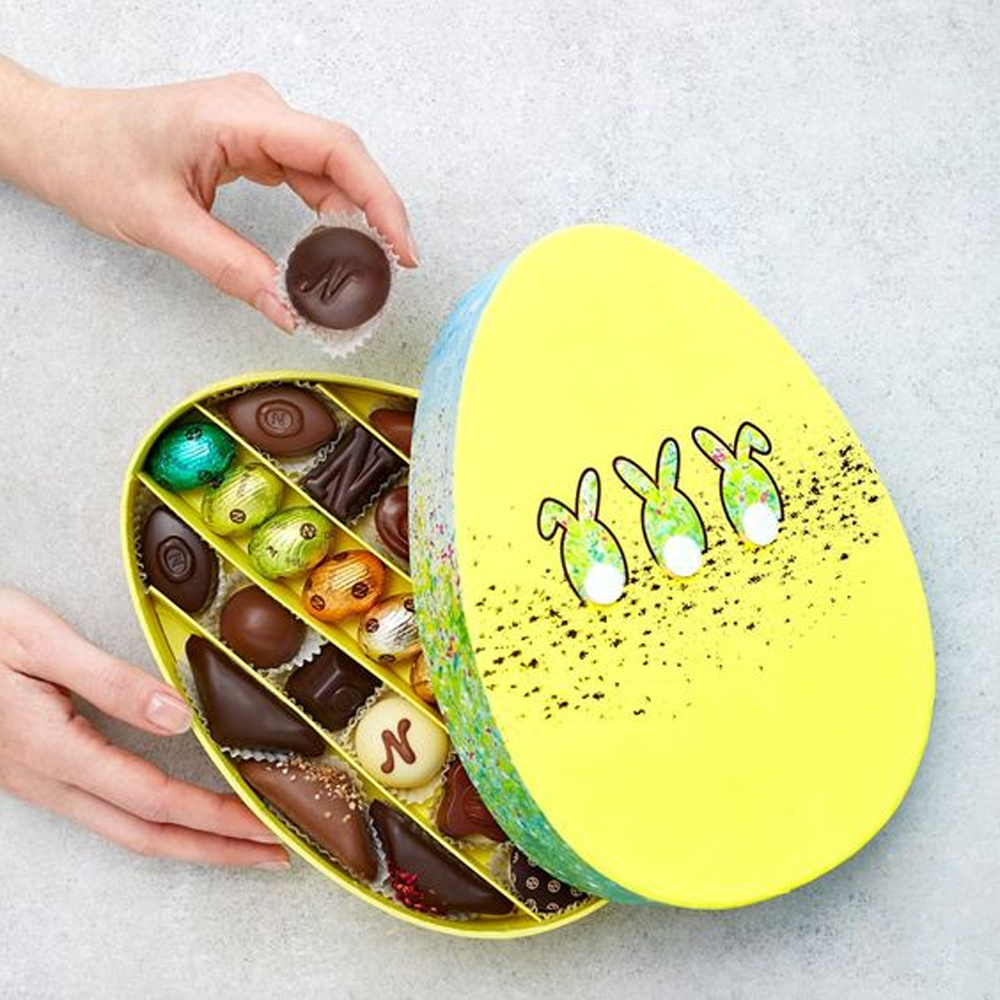 Unique Cardboard Paper Oval Egg Shaped Chocolate Gift Box With Ribbon Decoration Celebration  Chocolate Packaging Gift Box