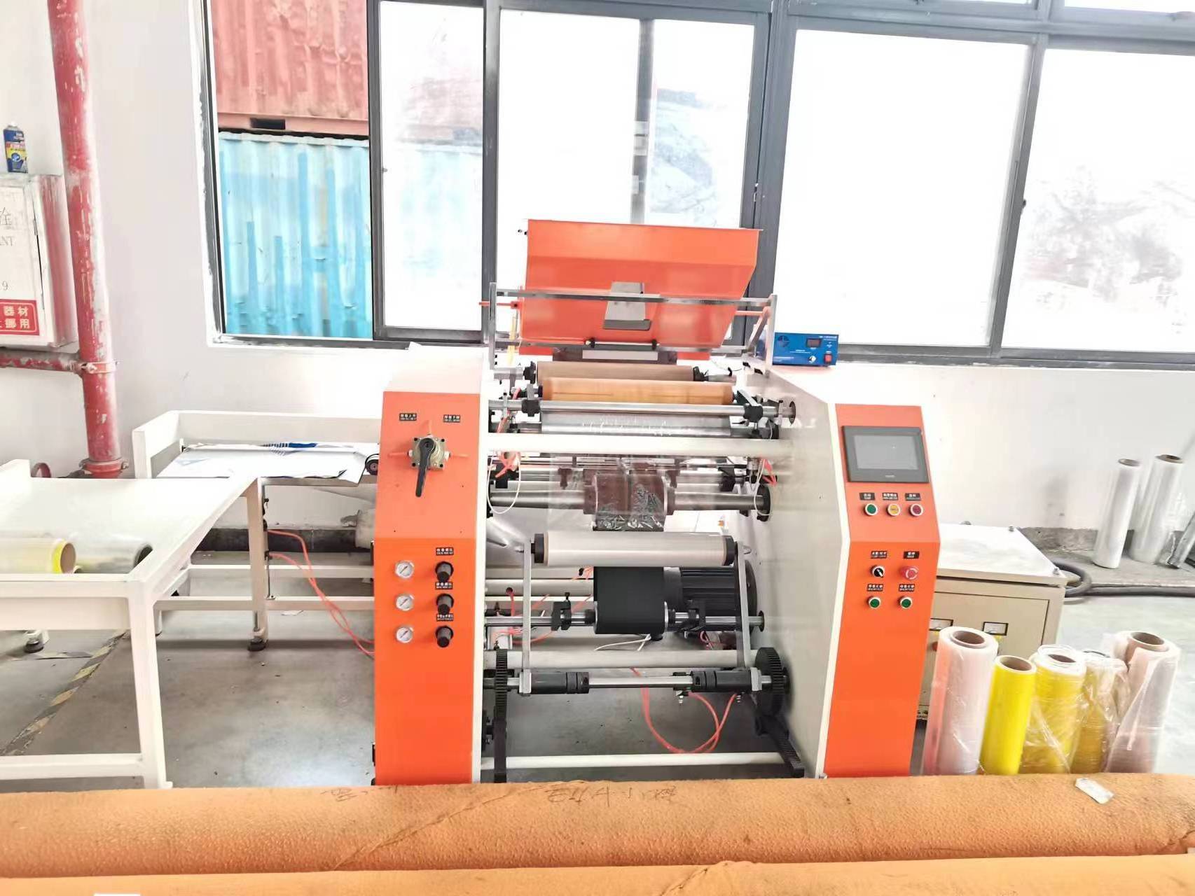 High Effective Fully Automatic Cling Film Rewinding Machine Stretch Film Slitting Machine