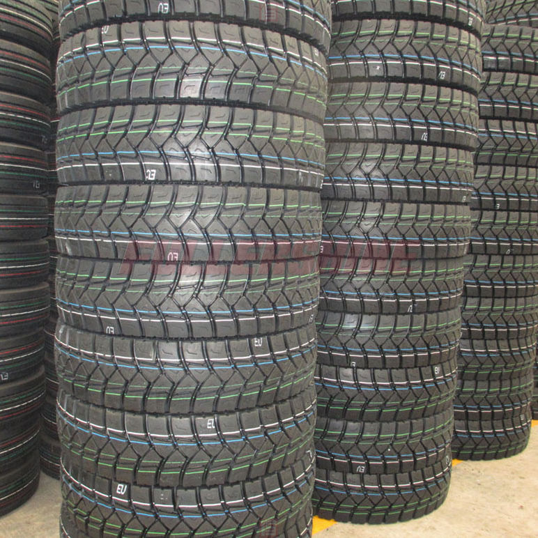 Good Quality 10.00R20 13R22.5 315/80R22.5 Japanese Tyre Technical Chinese Heavy Duty Truck Tires for Sale