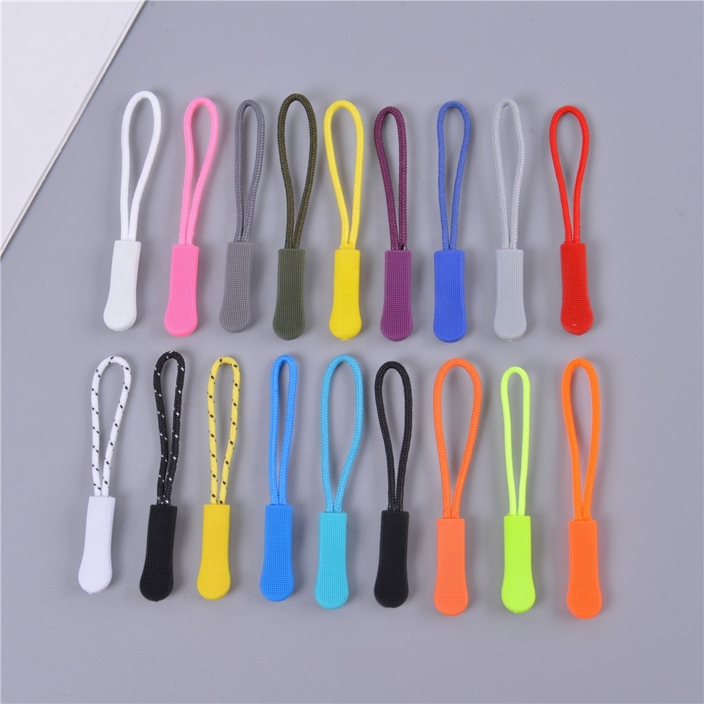 Factory High Quality Slider Zipper Garment Zipper Rubber Puller Silicone Puller