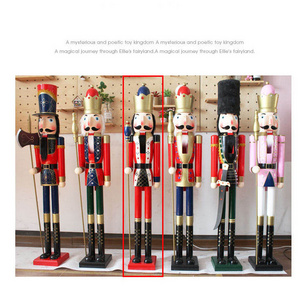 Manufacturers stock European solid wood 1.5m nutcracker painted tall nutcracker outdoor Christmas ornaments big nutcracker