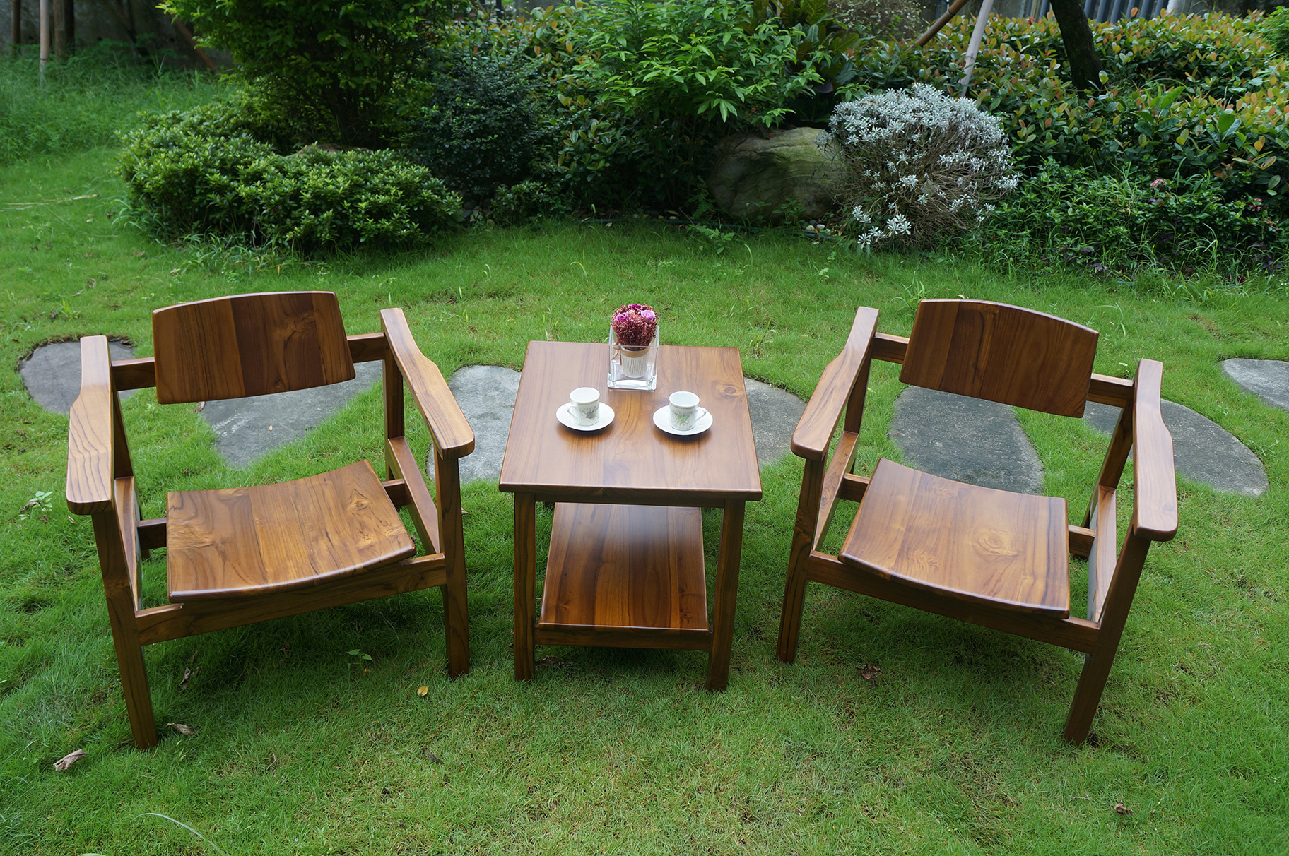 Exotic Bali Style Teak Armchair Teak Lounge Chair with a Cozy and Comfortable Vacation for Living Room, Bedroom and Lounge Area