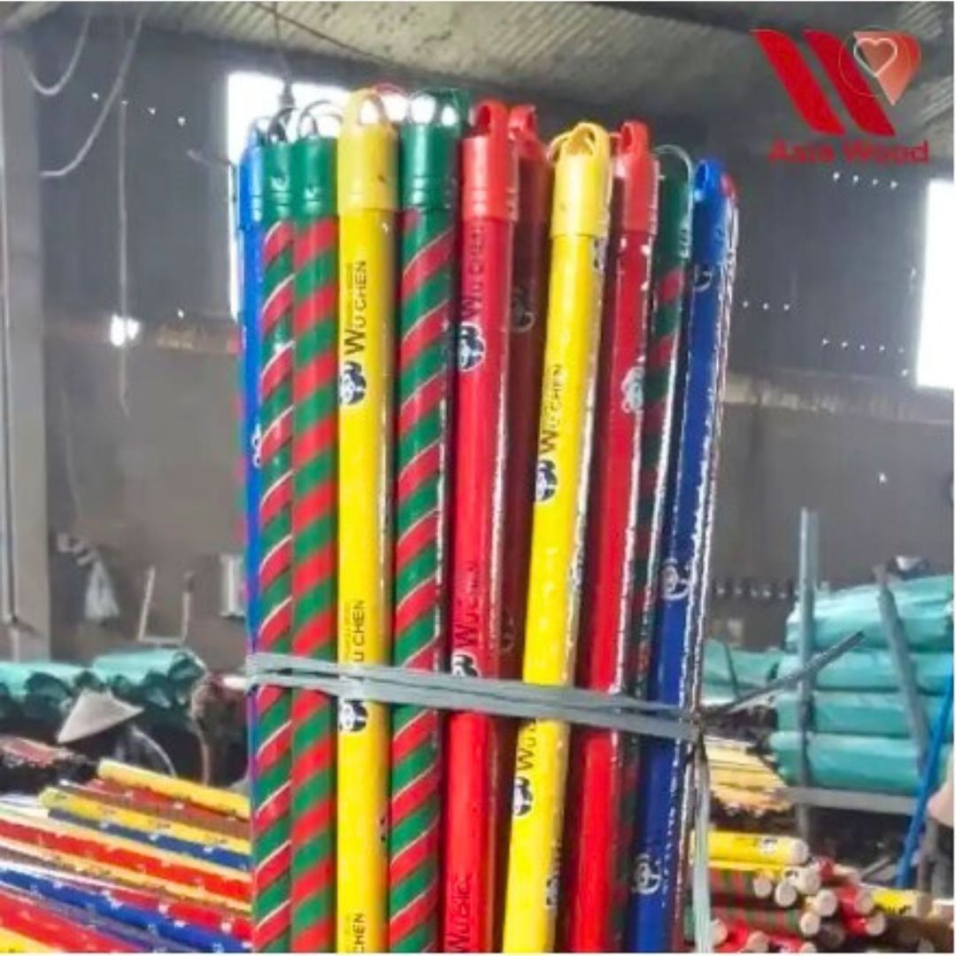 Wholesale Vietnam mix design pvc coated wooden broom stick wooden broom handle mop stick short head