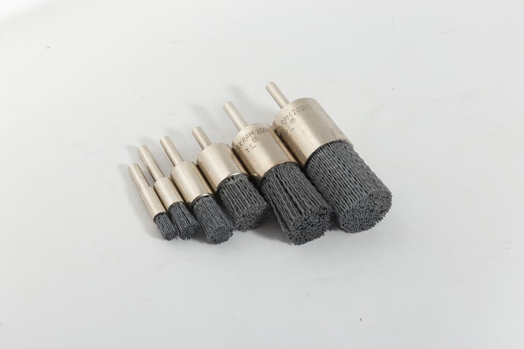 FUMATIE Good quality 19mm Diameter  stainless steel  304 Crimped Wire End Brush