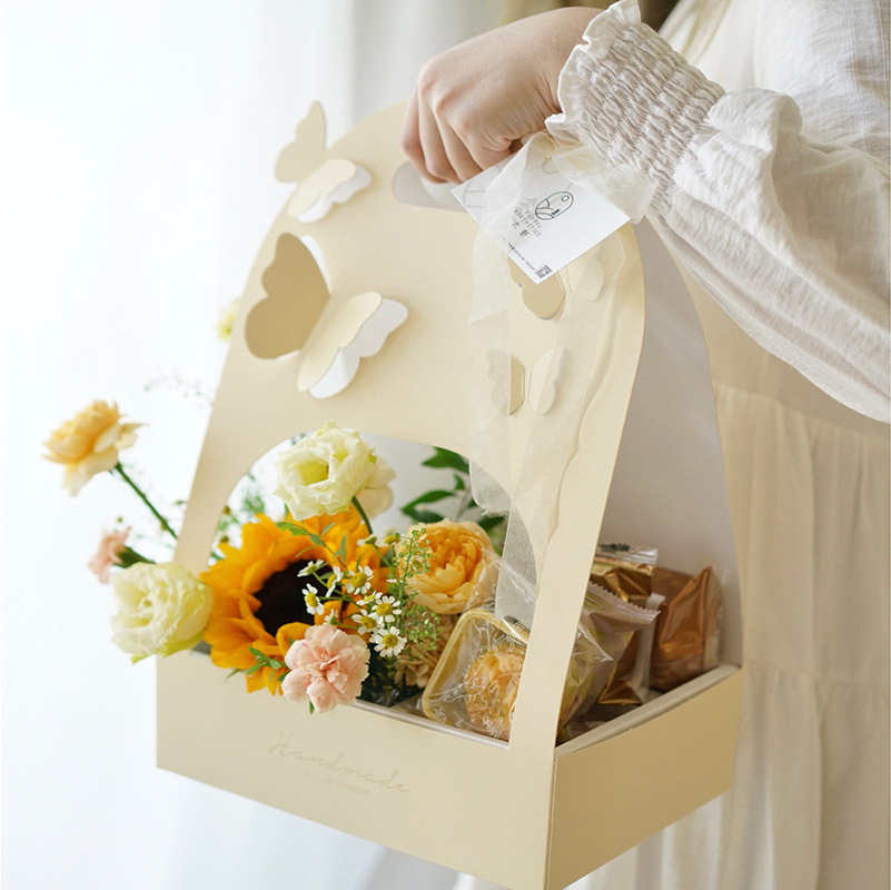 Wholesale Korean style portable handheld flower boxes recyclable creative butterfly floral shop fresh flower gift box