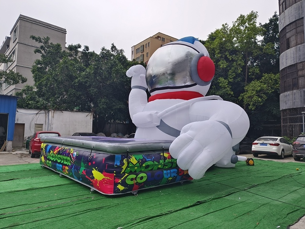 Embrace Inflatable Stage Background Giant Inflatable Astronaut Astronaut Advertising Party Activity Model Stage