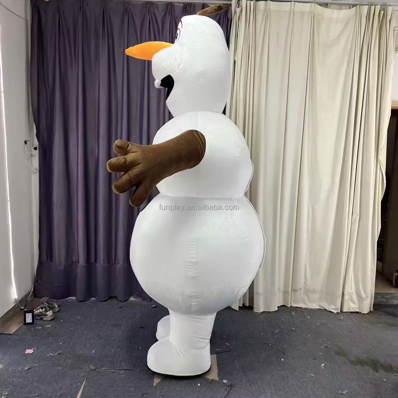 Wholesale Popular party plush walking mascot costume cartoon character giant adult adult snowman inflatable olaf costume