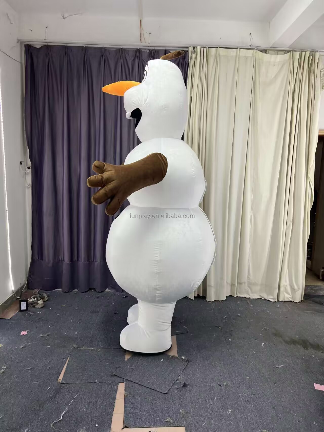 Cartoon cute snowman olaf mascot costume for adult olaf inflatable costume for sale