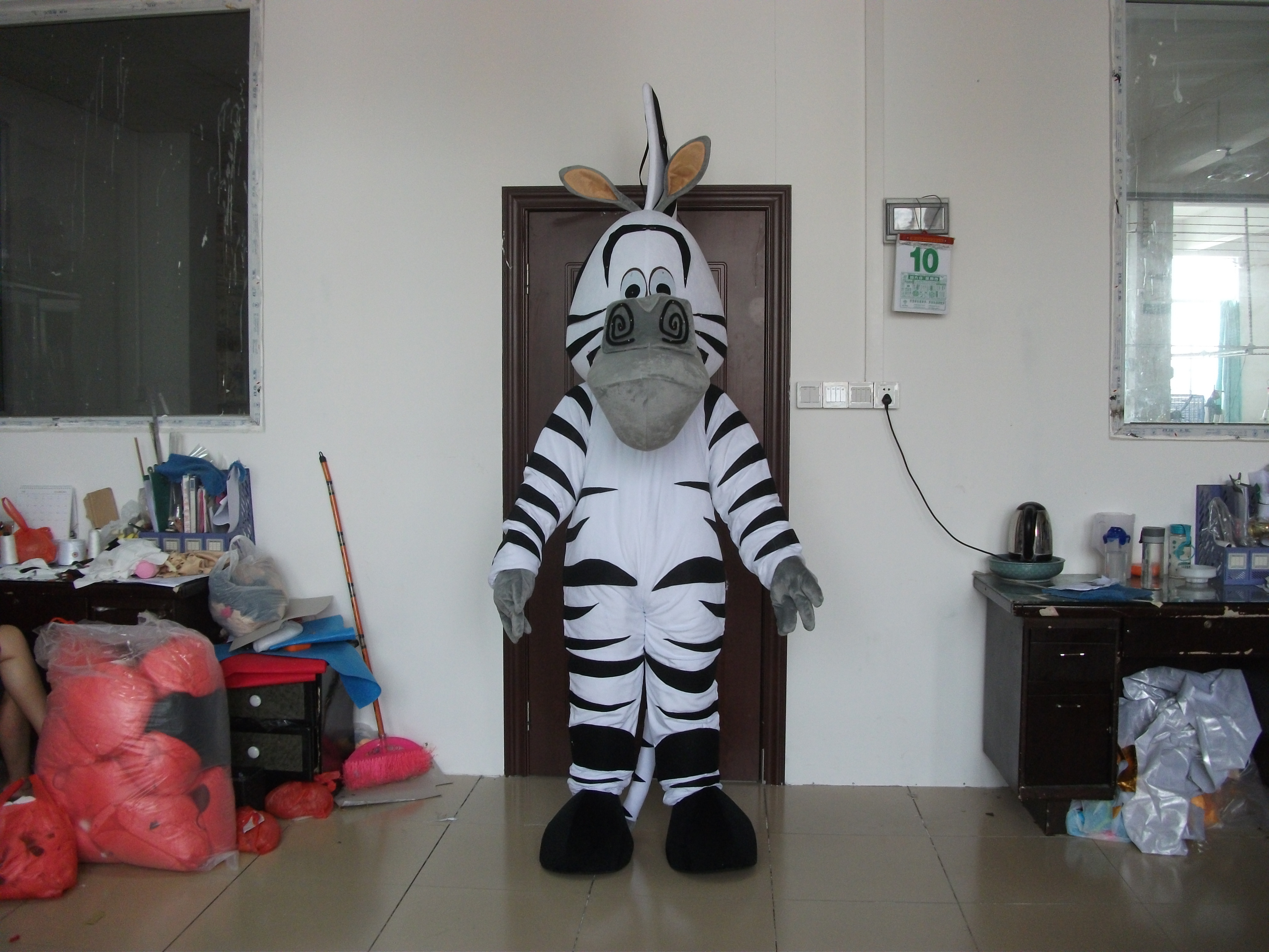 Happy Island Wholesale giant gray rabbit costume Customized animal Mascot walking EVA mascot for adult in hot sale