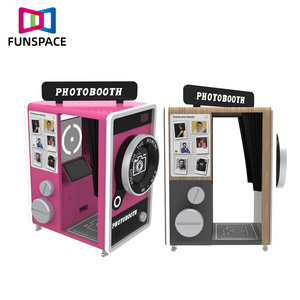 Funspace Customizable Shell Mirror Photo Booth Machine Instant Print Photo Booth Vending Machine With Printer Kiosk