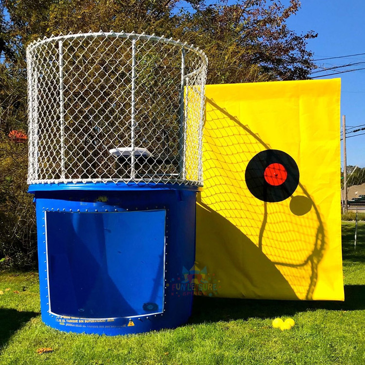 Summer popular backyard kids adults high striker water carnival game dunking booth dunk tank