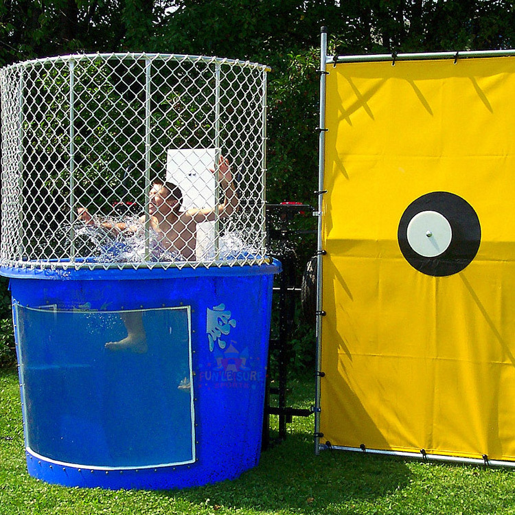 Summer popular backyard kids adults high striker water carnival game dunking booth dunk tank