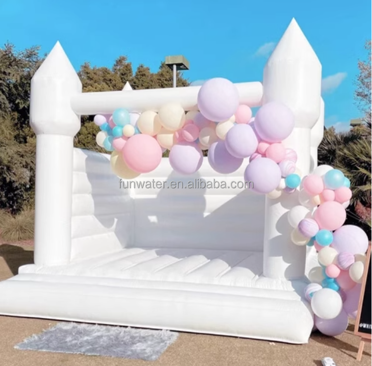 Hot Qala Qabilat linfikh Lilqafz Bouncy Castle Inflatable Peaches Bouncy Castle Inflatable Commercial Inflatable Bouncy Castle