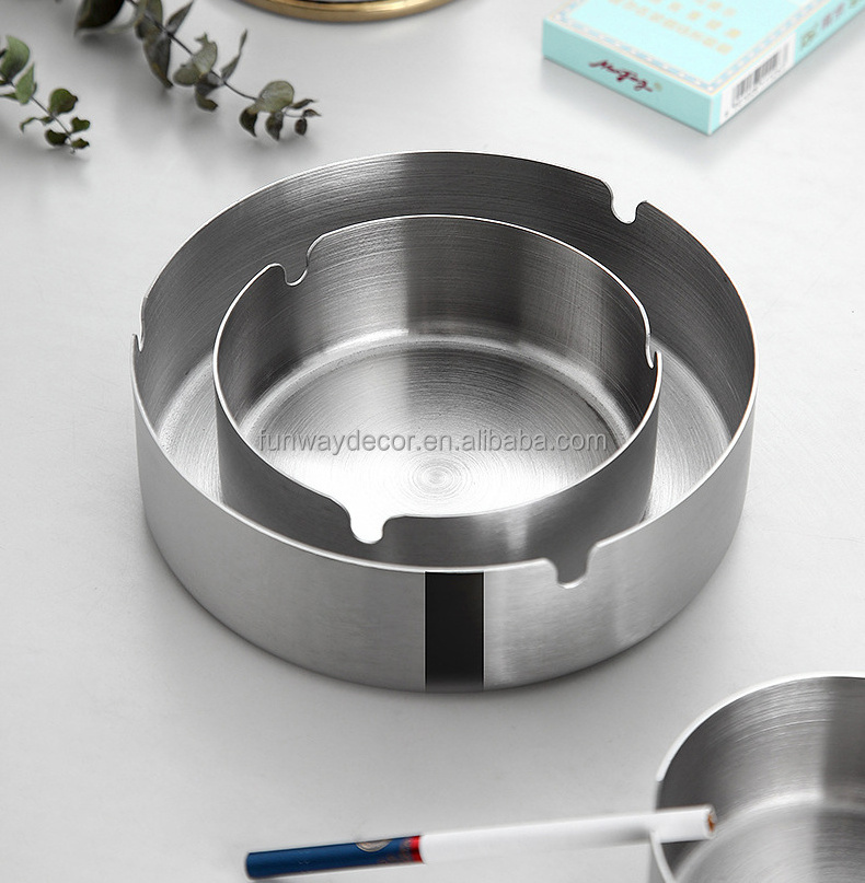 Round Stainless Steel Cigar Ashtray Suitable for Cigarette Ash Holder for Home Silver and Gold Metal Ashtray for Pub Restaurant