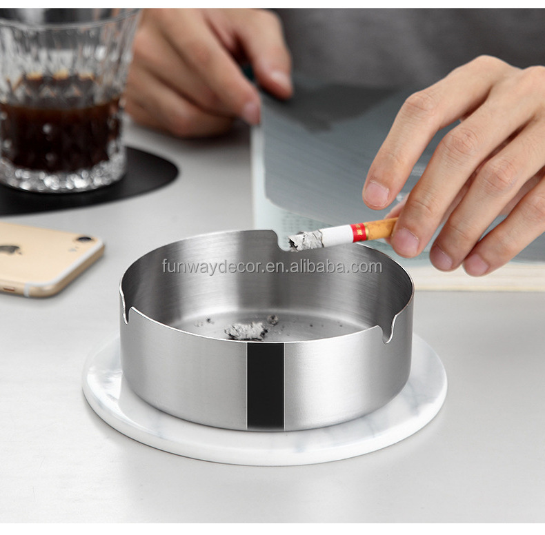 Round Stainless Steel Cigar Ashtray Suitable for Cigarette Ash Holder for Home Silver and Gold Metal Ashtray for Pub Restaurant