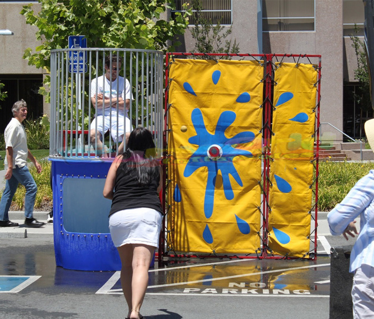 Outdoor carnival party funny inflable juego inflatable sports games dunking machine dunk tank