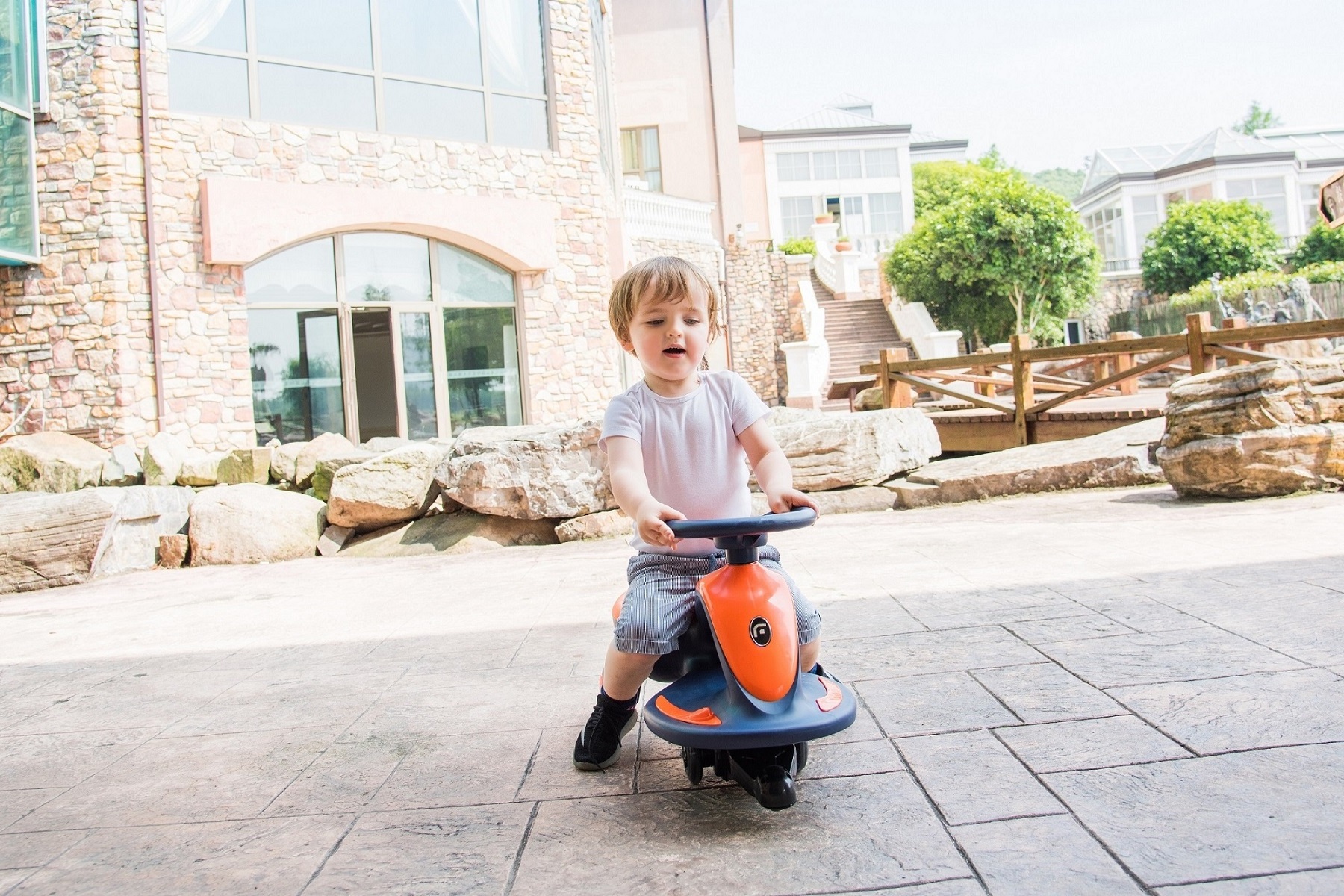 360 degree rotating electric happy baby swing car wiggle car for kids