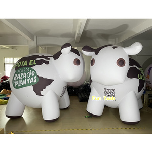 Inflatable Advertising Figures Giant Inflatable Cow 3m 5m Inflatable Dairy Cow with Custom Printings for Event Promotion