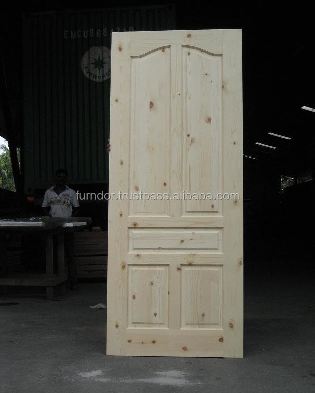 Malaysia Leading Wholesale Manufacturer Solid Wooden Door Knotty Pine Wood Interior Door Preferable for Coffee Shop Office Use