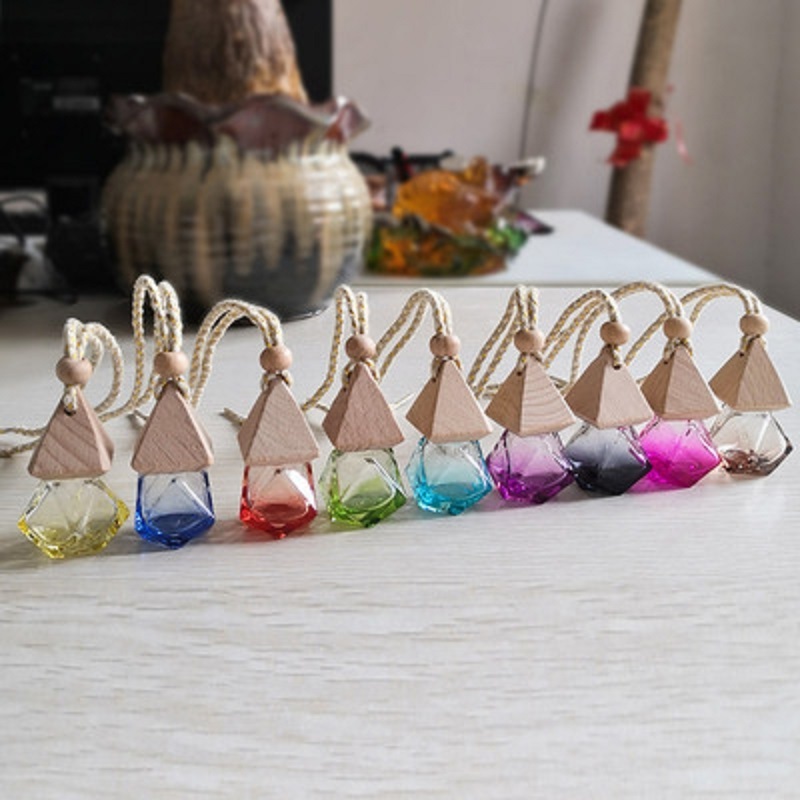 8ml Colorful Car Pendant Air Freshener Perfume Diffuser Fragrance Bottles Pyramid Cover Empty Glass Bottle Car Decor Gift