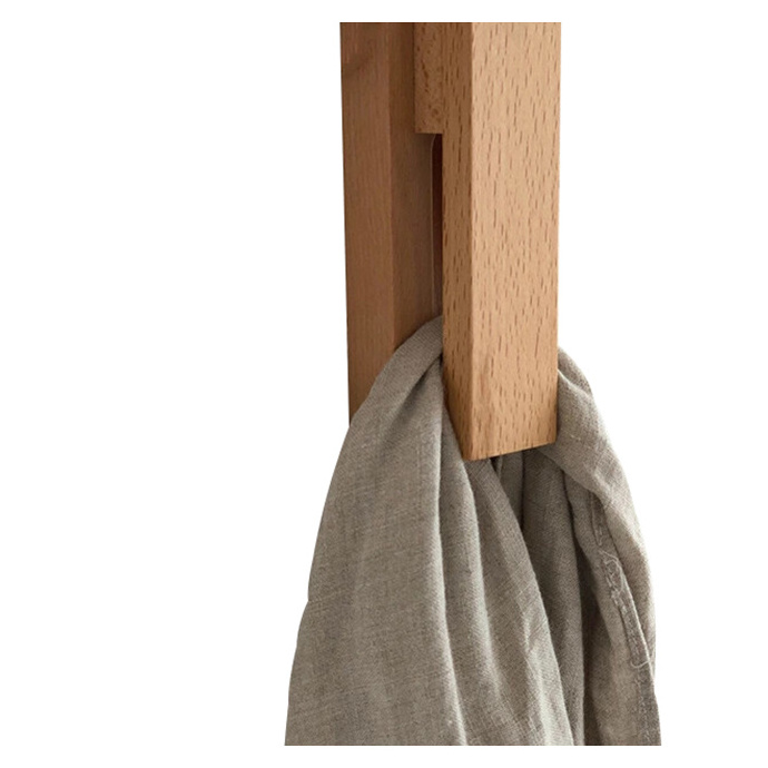 Wooden mounted bath towel rack with small volume and light weight