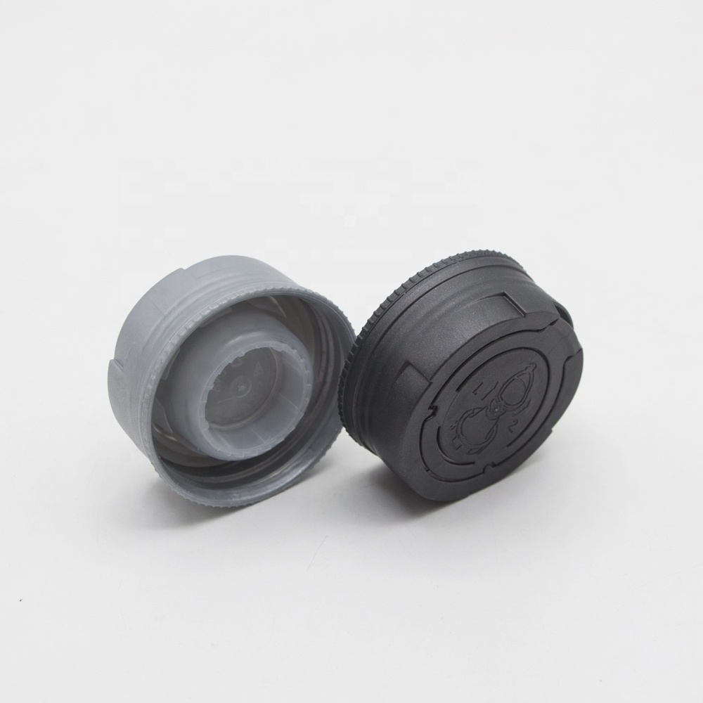 China manufacturer wholesale 42mm 50mm black motor oil screw lids plastic engine oil bottle spout cap